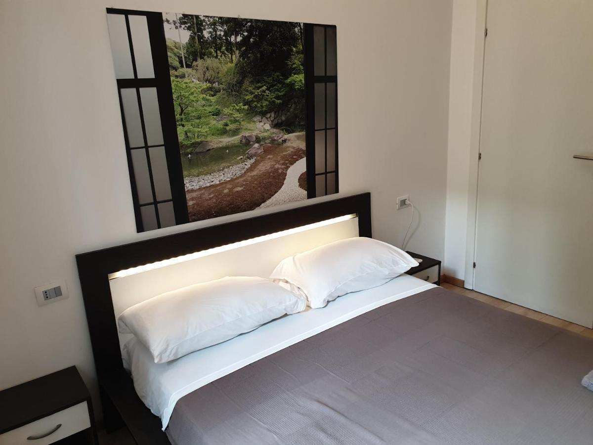 Apartamento Your Lovely Home, Porta Venezia-1 Queen Bed, 3 Single Beds, 1 Sofa Bed- Milán